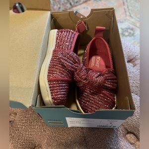 Kids Toms size 5